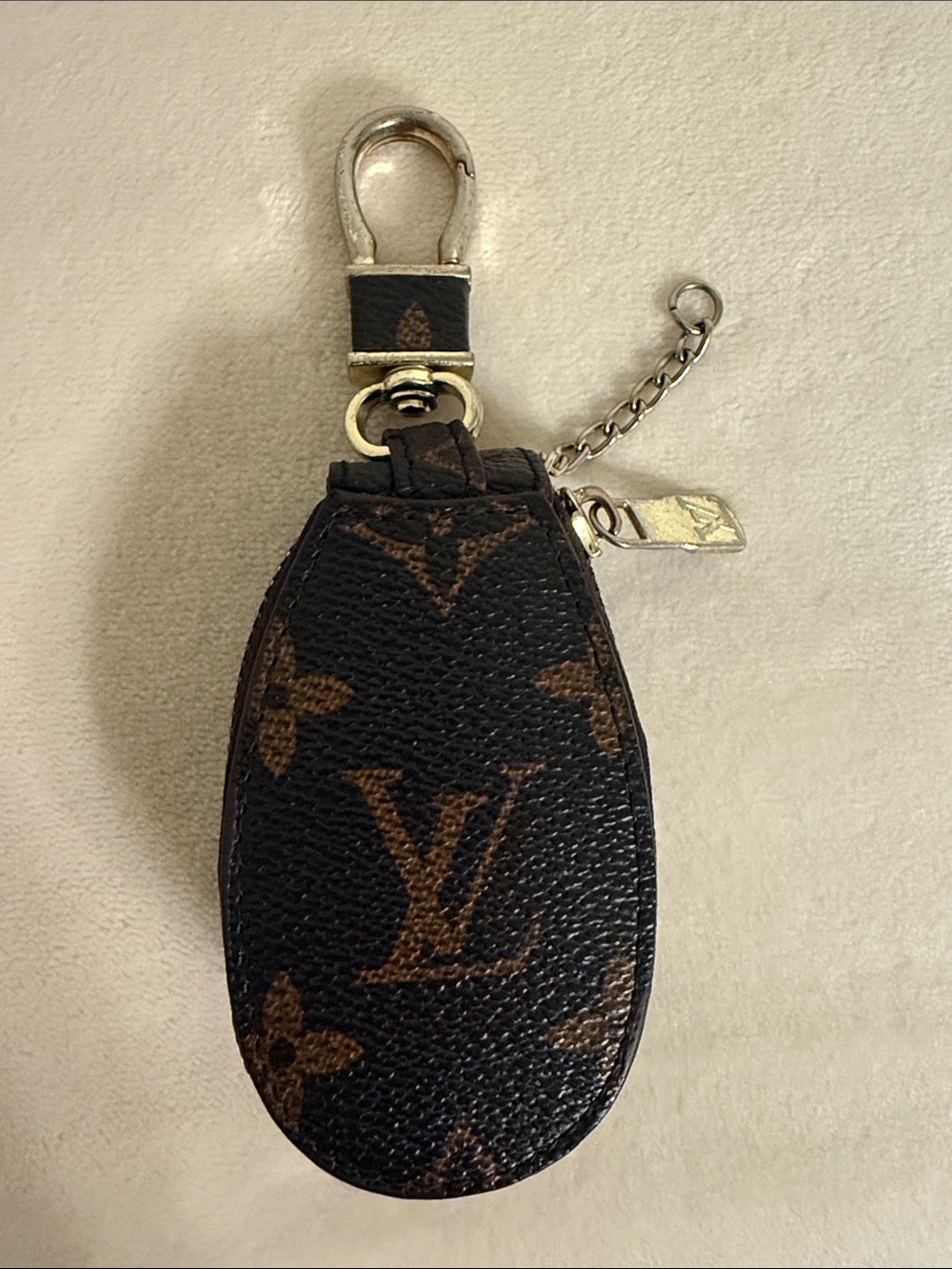Brown Monogram Key Holder with Chain